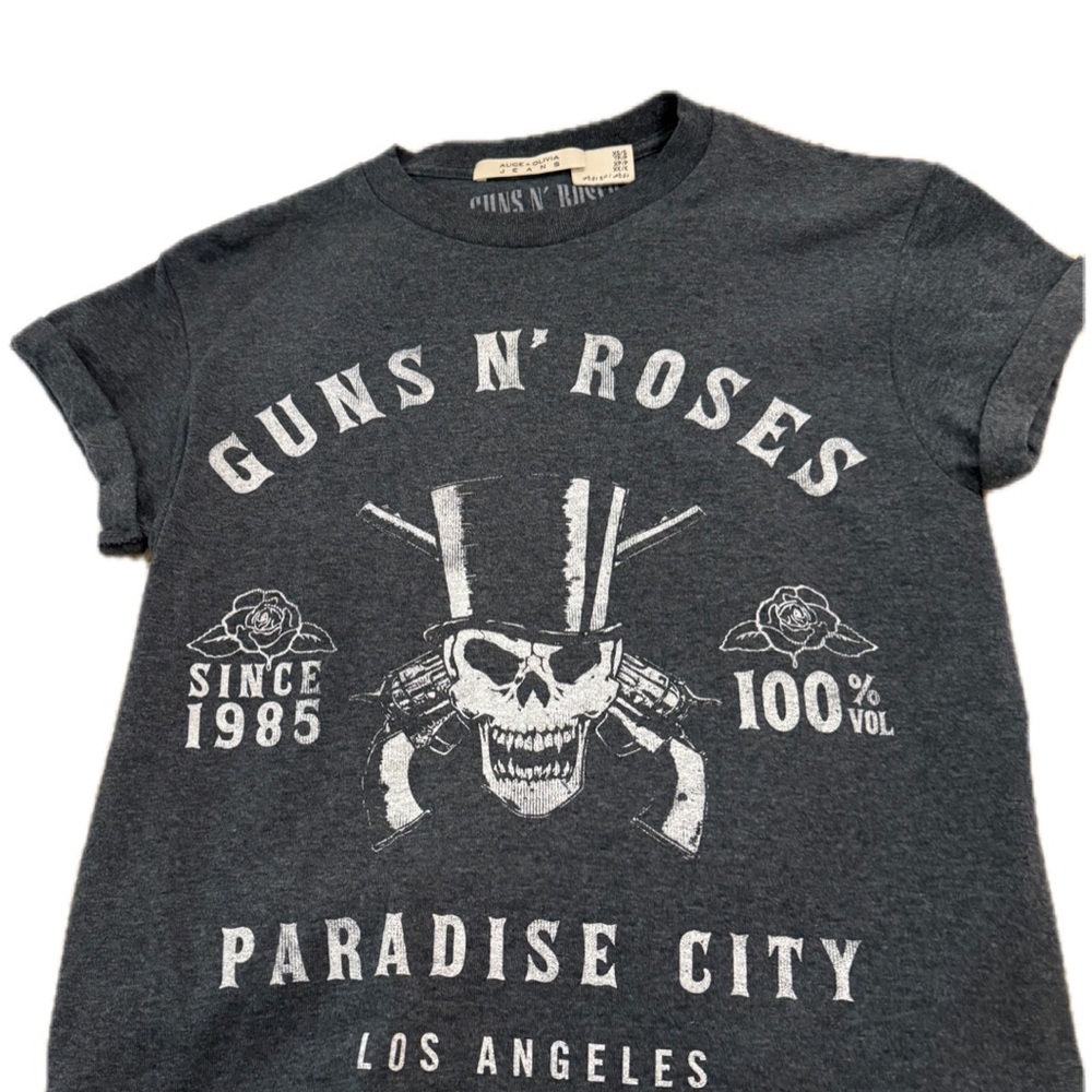 Alice and Olivia Guns N’ Roses Gray Tee NWOT